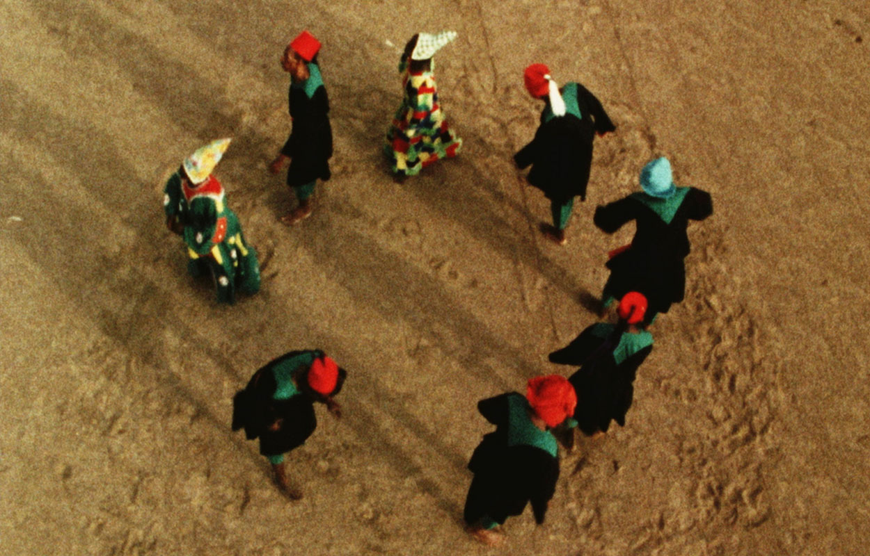 The Dislocation of Amber